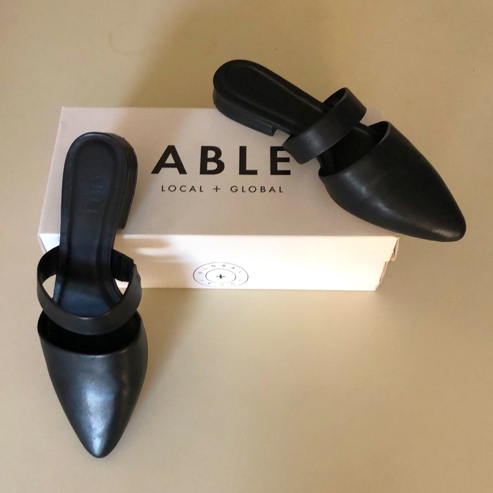 Able “Joselyne” Black Leather Slide 8.5